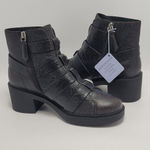 Aerosoles Gavyn Multi Buckle Biker Ankle Booties Crackled Black Leather Size 8.5 Photo 5