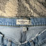 Abercrombie & Fitch  Curve Love 7 inch Dad short high-rise denim shorts☀️ Photo 4