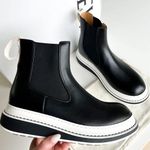 Loewe  Chunky Leather Chelsea Boots Photo 1