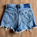 Abercrombie & Fitch Curve Love The Mom High Rise Distressed Jean Shorts Sz 0/25 Photo 3