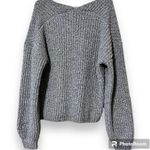 True Craft  medium sweater v-neck pullover long drop shoulder sleeves light grey Photo 7