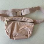 Herschel Supply Company Herschel Fifteen Hip Pack Fanny Pack Crossbody Bag Pink Gold Zipper Photo 1