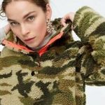 J.Crew Sherpa Fleece Snap Collar Sweatshirt Olive Green Camo Size XXS Photo 1