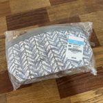 J. McLaughlin  Travel Pouch NWT $38 Cosmetic Bag Gray White Chevron Small Photo 0