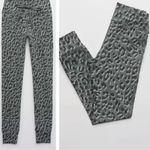 Aerie 🆕 Offline Green Jacquard Peak Leopard Animal Print Leggings Pants Size XL Photo 2