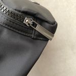 Alo Yoga Explorer Fanny Pack Black Photo 8