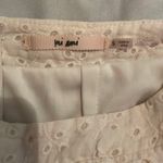 White Floral Mini Skirt Photo 1