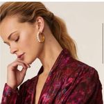 Lele Sadoughi NWOT  Pearl hoop earrings Photo 2