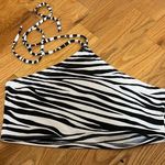 SheIn Zebra triangle halter neck crop top. Photo 0