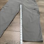 Duluth Dry On The Fly Gray Mid Rise Capri Pants Size 6 Photo 8