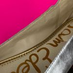 Sam Edelman  Finnegan Silver Faux Leather Scalloped Edge Round Toe Flat Sz 6.5 Photo 7