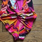 Trina Turk NWT WOMEN'S FAN FAIRE TWIST BACK HALTER PLUNGE ONE PIECE SWIMSUIT Photo 12