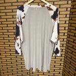 Prissy Jane Cow Print Raglan Tee‎ Size XL Gray Photo 1