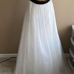 Windsor Long white tulle skirt. Size 7/8 Photo 0