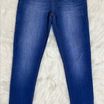 Celebrity Pink 🎄 mid rise Skinny Jeans Photo 0