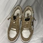 Vintage Havana White and Gold Sneakers with Star Accent Size 10 Photo 3