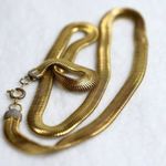 Source Unknown Rare Vintage Liquid Gold Tone Herringbone Everyday Statement Necklace Photo 3