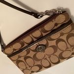 Coach Wristlet Photo 0