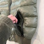 American Eagle  Down Puffer Vest Faux Fur Removable Zipper Hood Women's Medium Photo 8