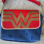 Lounge Fly x DC Wonder Woman Crossbody Bag Marvel Comics Classic Justice League Photo 1