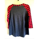 Boutique Country Christmas Truck Barn Holiday Graphic Raglan Tshirt Medium NEW Gray Photo 4