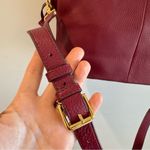 Isaac Mizrahi Bridgehampton Burgundy Cognac Leather Tote Messenger Turnlock Bag Photo 9