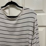 Old Navy  luxe long sleeve crew neck shirt cream with black stripes size 2X Photo 3
