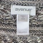 Avenue  Grey & White Striped Knit Sleeveless Cardigan Sweater Size 18/20 Photo 2