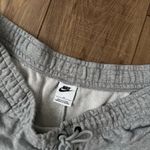 Nike grey essential lounge shorts Photo 4