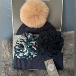 Vince Camuto  Beanie with interchangeable Pom poms Photo 0