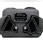 Lounge Fly X LASR Exclusive Disney Minnie Bat Zip Wallet Photo 2