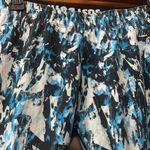 Nike Women's Leg-A-See - Mishmash AOP Light Blue Lacquer/Black Pants Photo 2