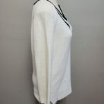 Jones New York  ivory cricket vneck sweater size medium Photo 3