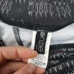 Onzie FLOW Black & White Striped Leggings Size XS Photo 9