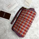 Coach NWT  Hampton Houndstooth Kisslock Wristlet Photo 1