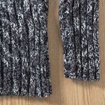 Women's Grey Black White Marled V Photo 1