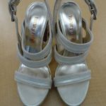 Luxury Rebel Womens Jolie Tan and Metallic Pearl Photo 2