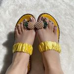 pearl pineapple satin stretchy strap sandals 7.5 Yellow Photo 0