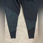 Champion  Black Dual-Tone Athletic leggings Photo 3