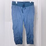 The North Face  Women’s Casual Athleisure Capri Joggers Photo 1