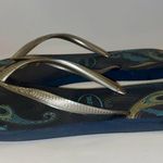 Havaianas Peacock Feather Flip Flop Size US 9/10 39/40 Navy Blue Silver EUC Photo 1