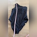 Summersalt The Ruched Sidestroke one shoulder one piece swimsuit black size 8 Photo 6