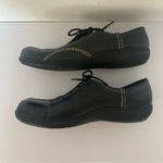 Clarks EUC  Viola Black Leather Lace Up Comfort Sneaker Shoes Size 8W Photo 8