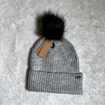 Steve Madden NWT Heather Gray Knit Pom Beanie Photo 1