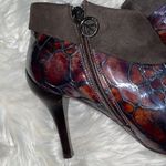 Donald J Pliner Rula Brown Tortoise with Suede trim ankle booties Size 6.5 Photo 8