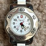 Wrangler women’s vintage silver stainless steel bracelet watch one size Photo 2