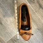 Minnetonka  Moccasins Womens Moosehide Classic Natural Slip Ons Size 10.5 Photo 4