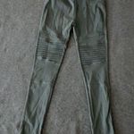 New Mix NWT jeggings Photo 1