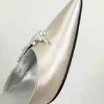 St. John Size 6 Vintage Satin Off White Slingback Crystal Wedding Bridal Heels Photo 3