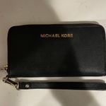 Michael Kors Wristlet Wallet Photo 0